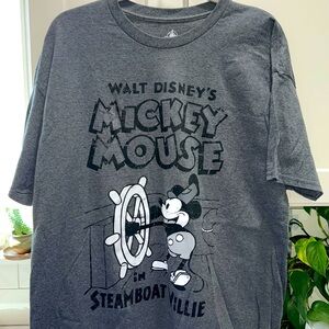 Men’s Mickey Mouse shirt